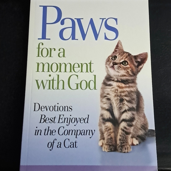 Paws for a Moment With God Book - Picture 1 of 3